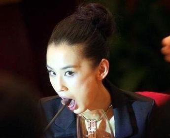 明星吃鸡腿韩国综艺,韩国综艺展现真实美食魅力