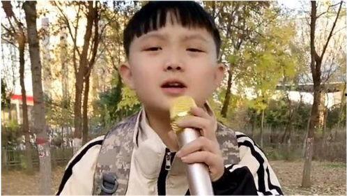 网红小朋友模仿妈妈唱歌,网红小朋友再现妈妈经典歌曲